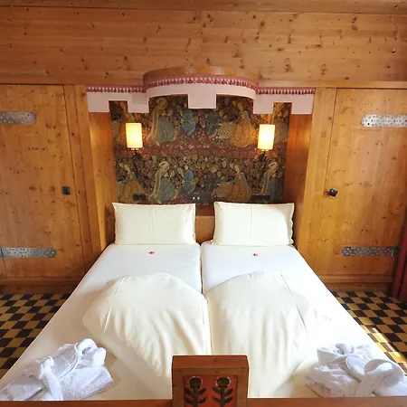 Family Schloss Rosenegg