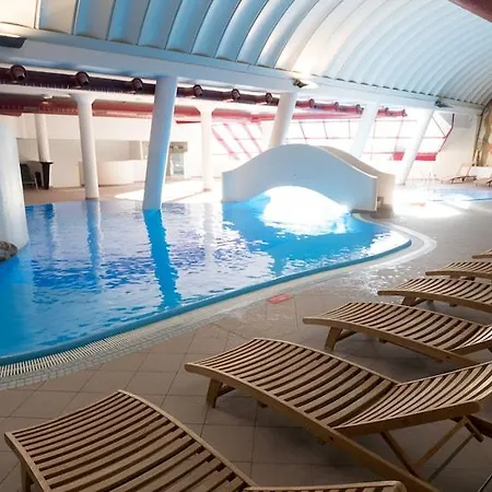 Hotel Family Schloss Rosenegg 4*