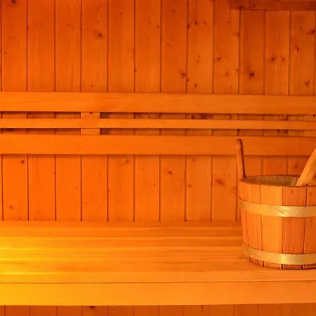 호텔 Family Schloss Rosenegg 4*