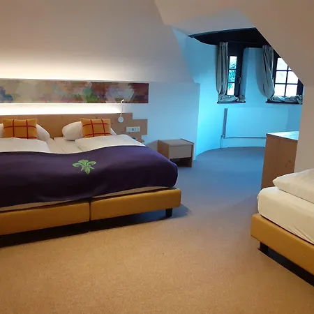 Family Schloss Rosenegg 4* 피버브룬