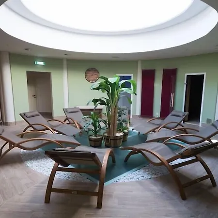 Otel Family Schloss Rosenegg 4*