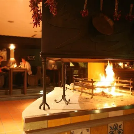 Hotel Family Schloss Rosenegg 4*