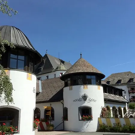 Hotel Family Schloss Rosenegg