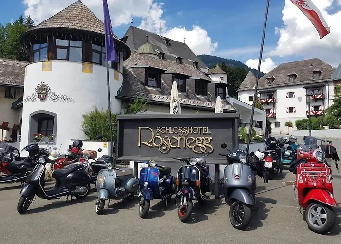 Hotel Family Schloss Rosenegg 4*