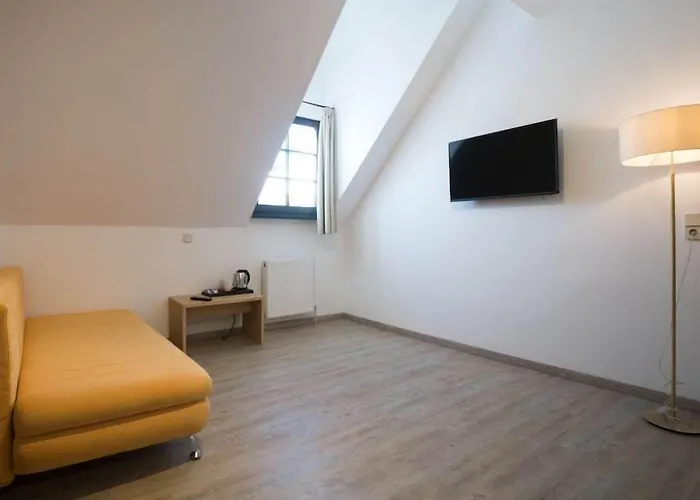 Hotel Family Schloss Rosenegg 4*