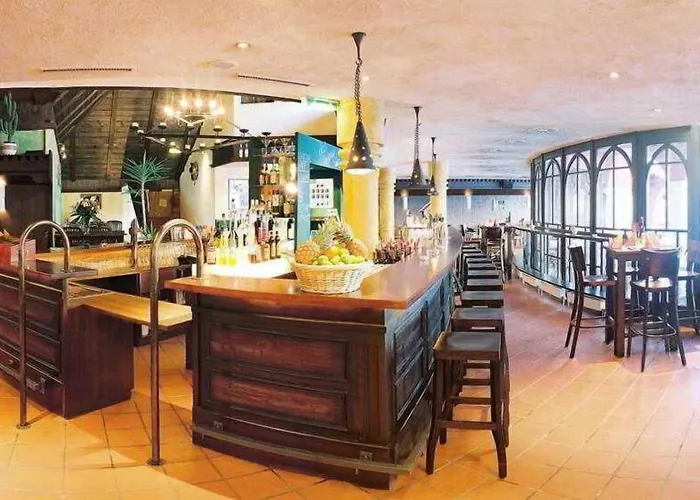 Hotel Family Schloss Rosenegg 4*