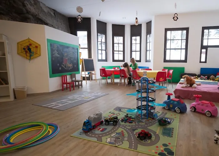 Family Schloss Rosenegg 4*