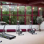 Family Schloss Rosenegg Hotel 4*