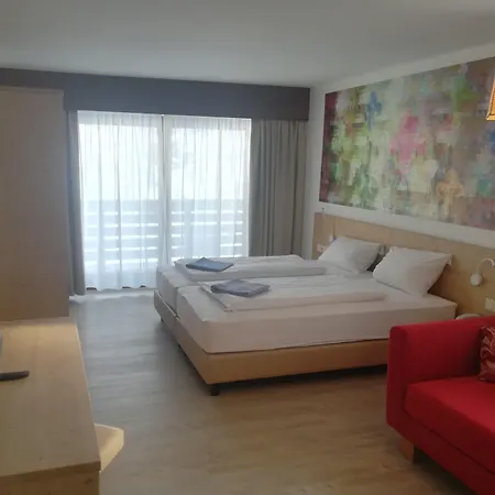 Family Schloss Rosenegg 4*