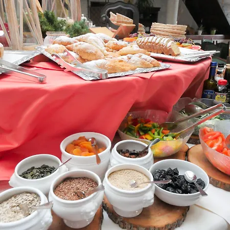 Family Schloss Rosenegg 4*