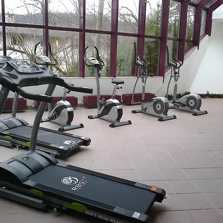 Family Schloss Rosenegg 4*