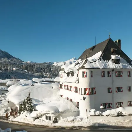 Family Schloss Rosenegg 4* Фибербрюнн