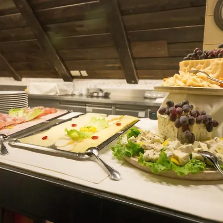 Family Schloss Rosenegg