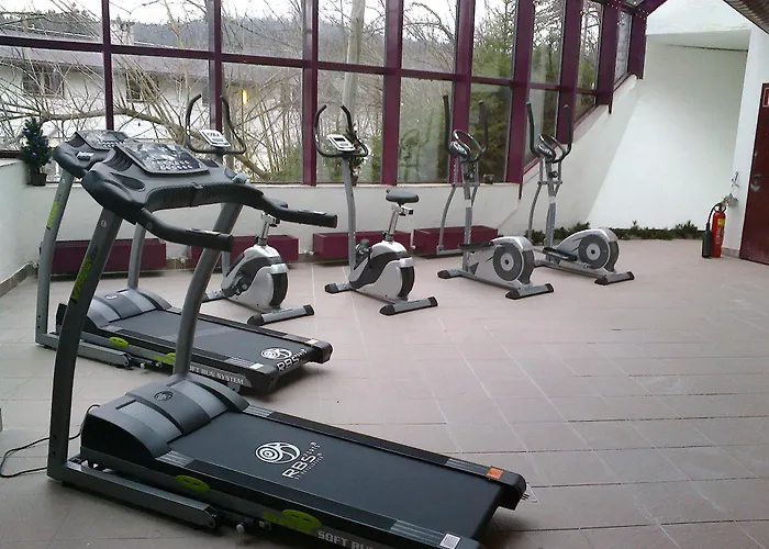 Family Schloss Rosenegg 4*